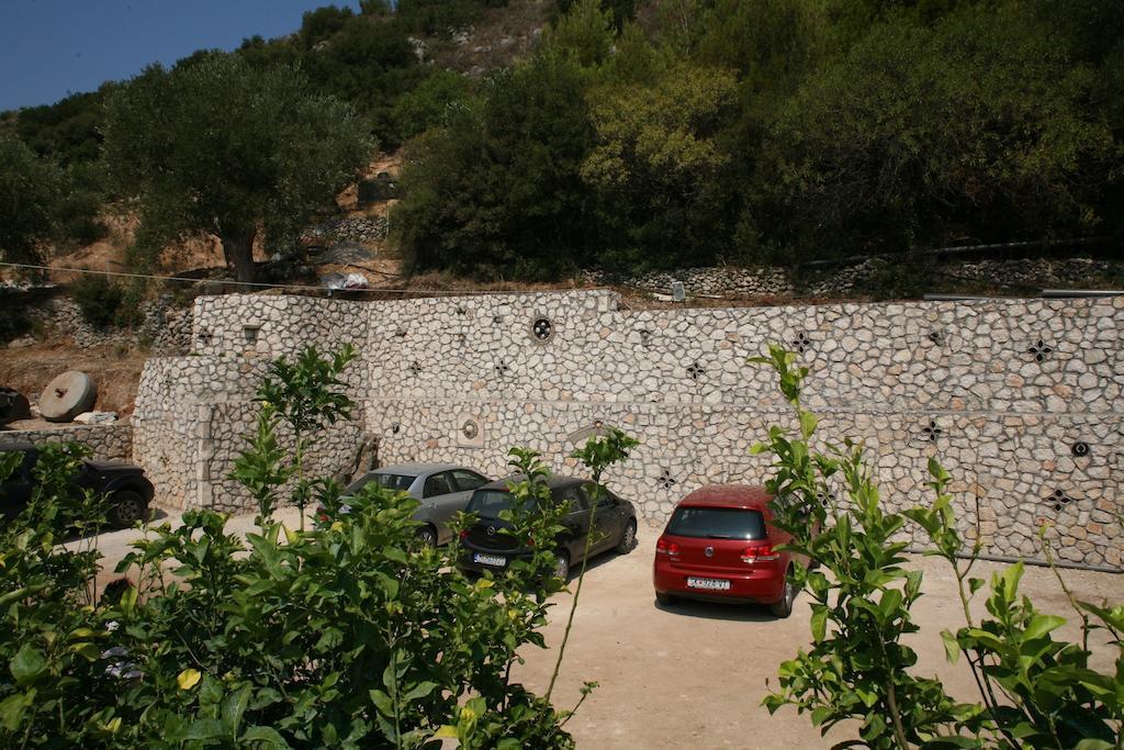Marathes Studios Áyios Nikítas Dış mekan fotoğraf